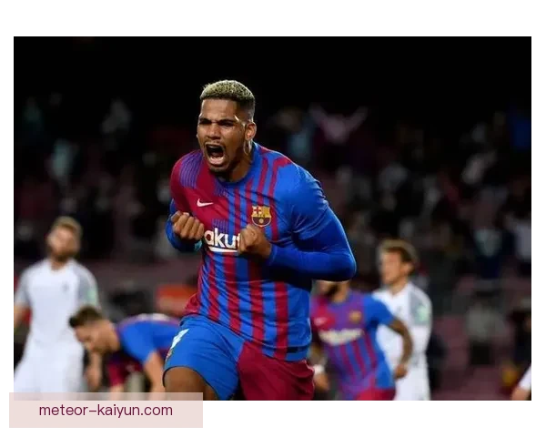 阿劳霍战术适配性提升，助力球队竞争力增强