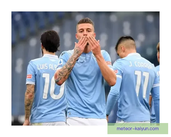 塞维利亚本赛季表现稳健，竞争力增强值得期待